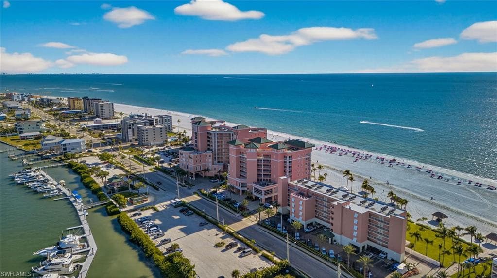 200 Estero BLVD 206-32