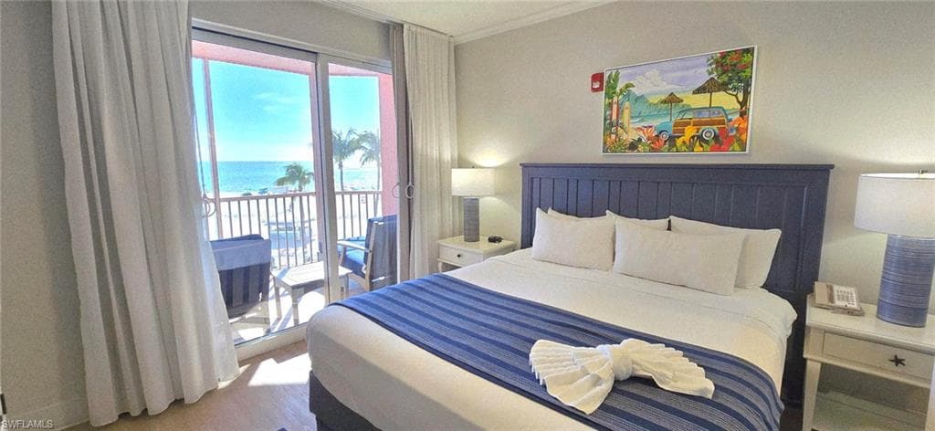 200 Estero BLVD 206-14