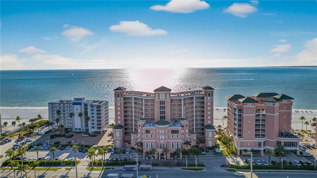 200 Estero BLVD 206-31