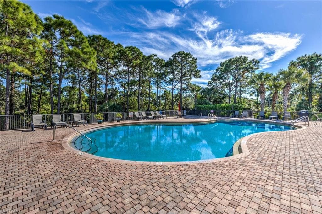 5675 Whispering Willow WAY-32