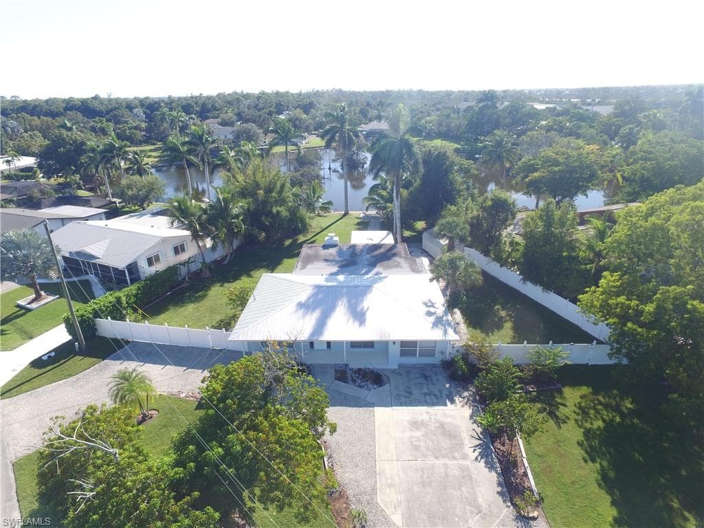 22 Constitution DR-6