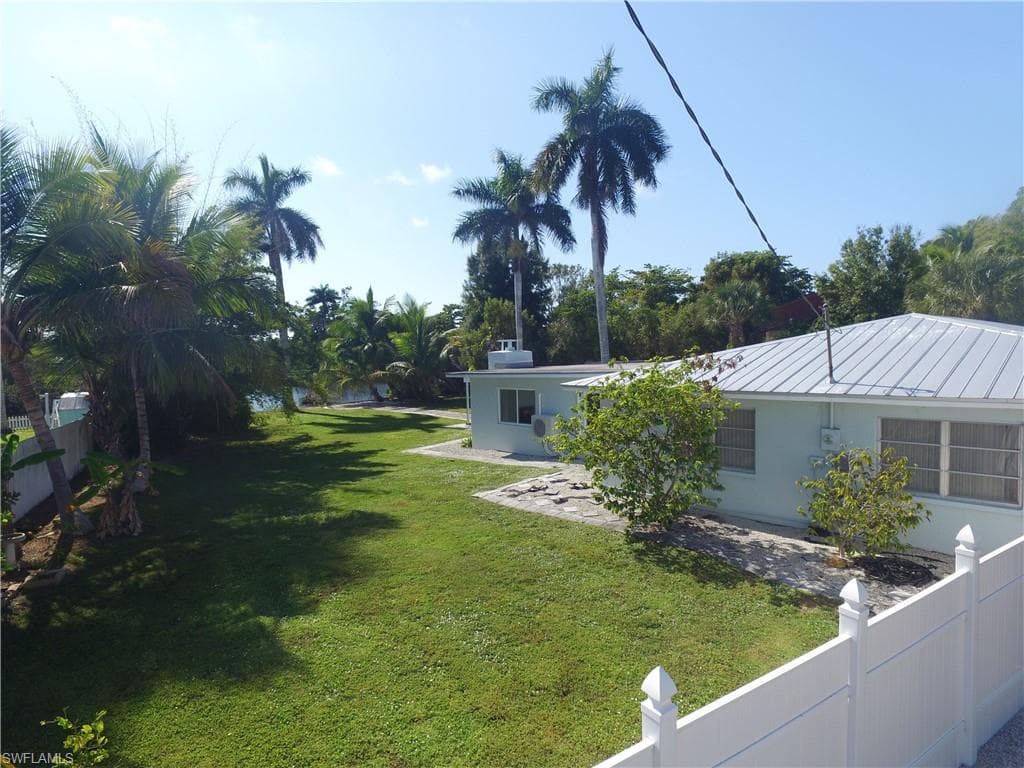 22 Constitution DR-10