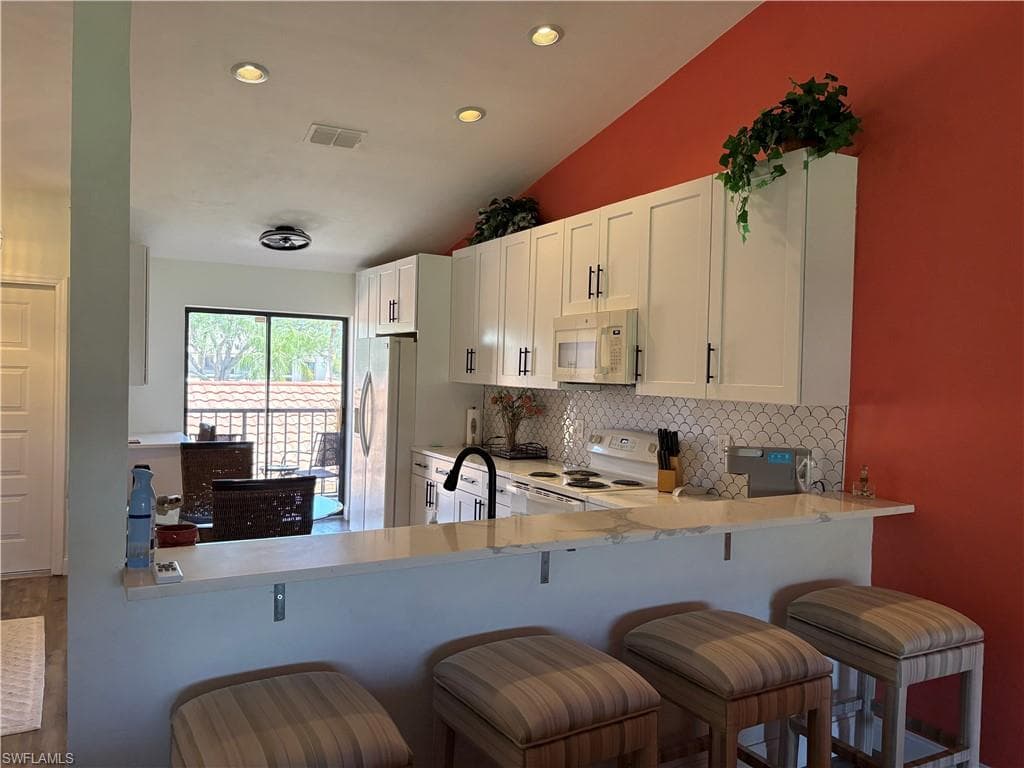 13120 Cross Creek BLVD 208-15