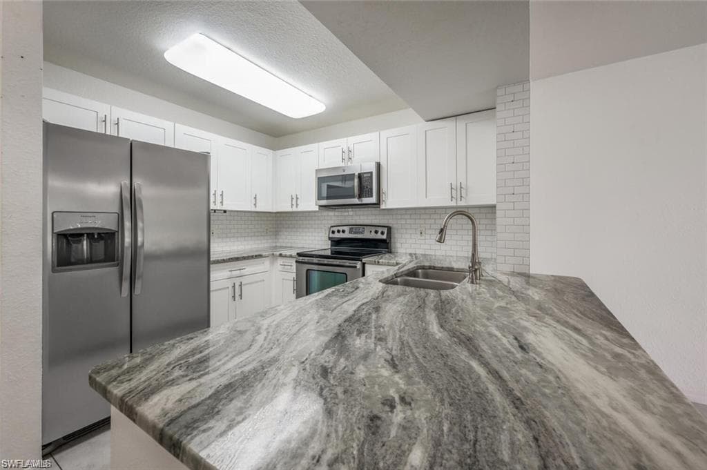 8244 Key Royal CIR 615-1