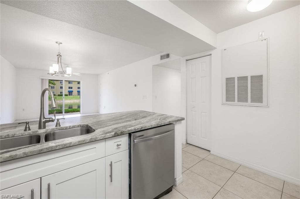 8244 Key Royal CIR 615-5