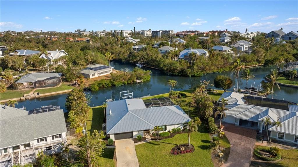 930 Kings Crown DR-39