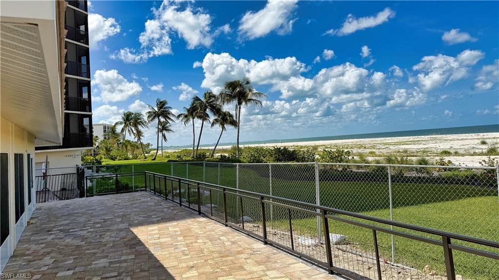 7500 Estero BLVD 1104-46