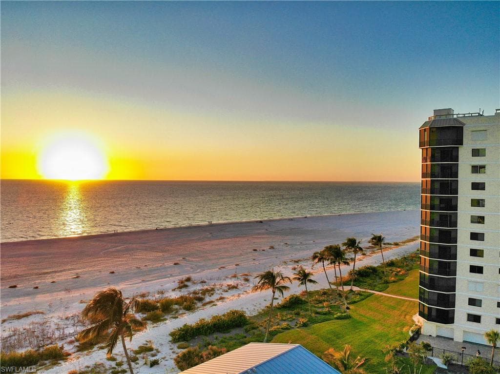 7500 Estero BLVD 1104-38