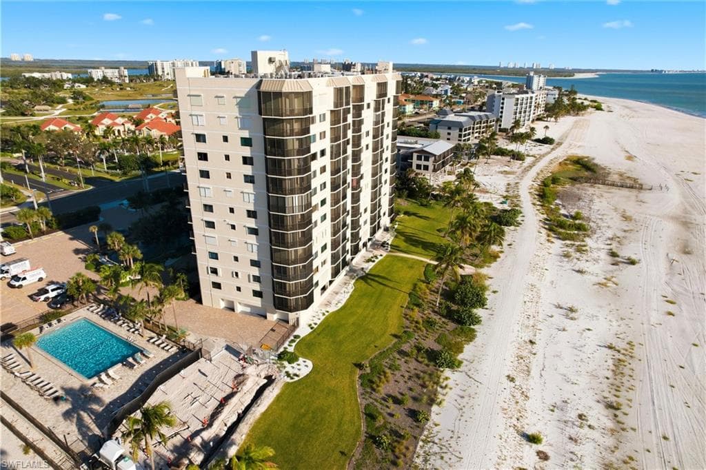7500 Estero BLVD 1104-31