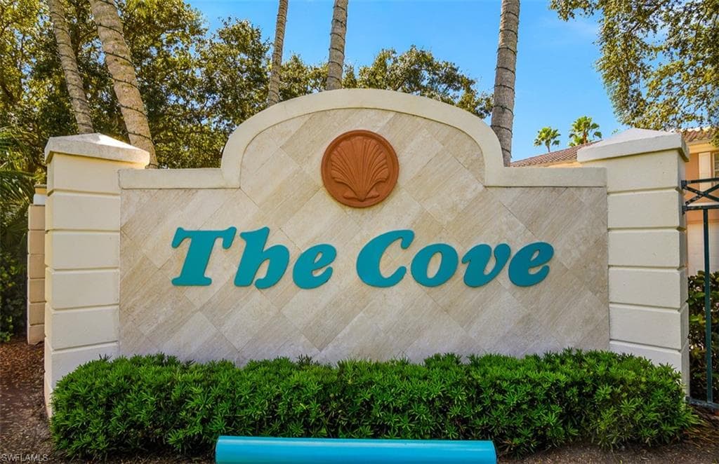 5733 Cove CIR-26