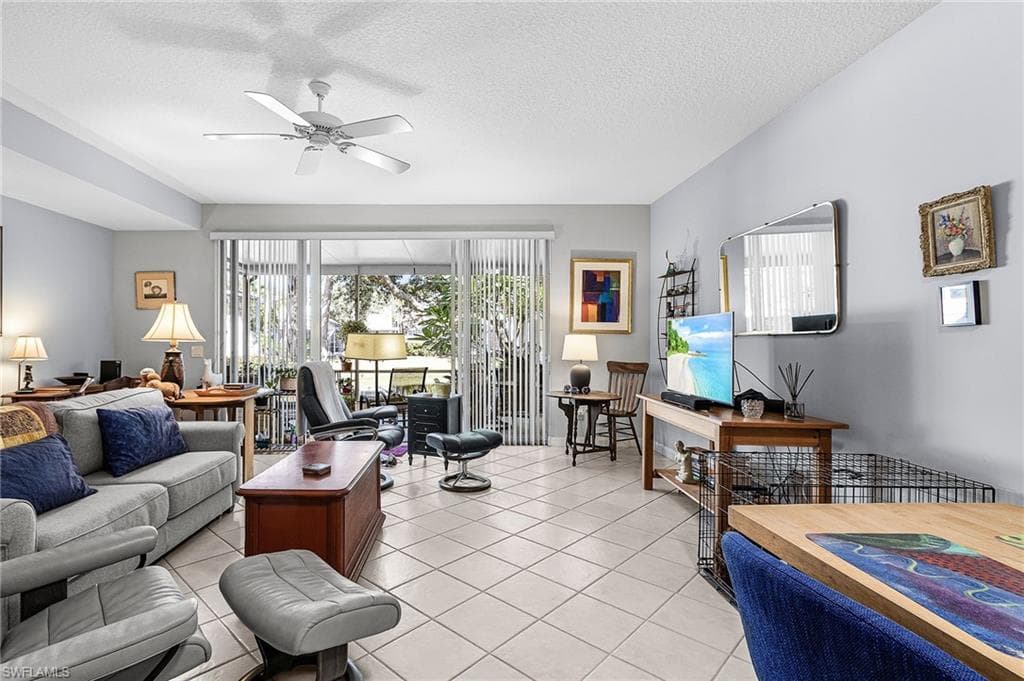 5733 Cove CIR-10