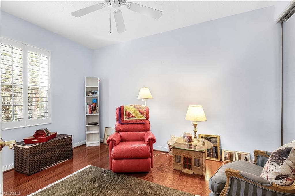 5733 Cove CIR-19