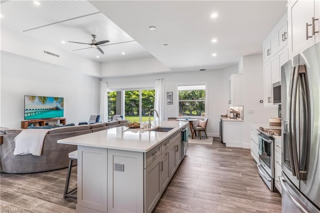 1245 Imperial DR-8