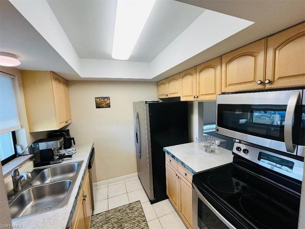 2210 Croton CT-4