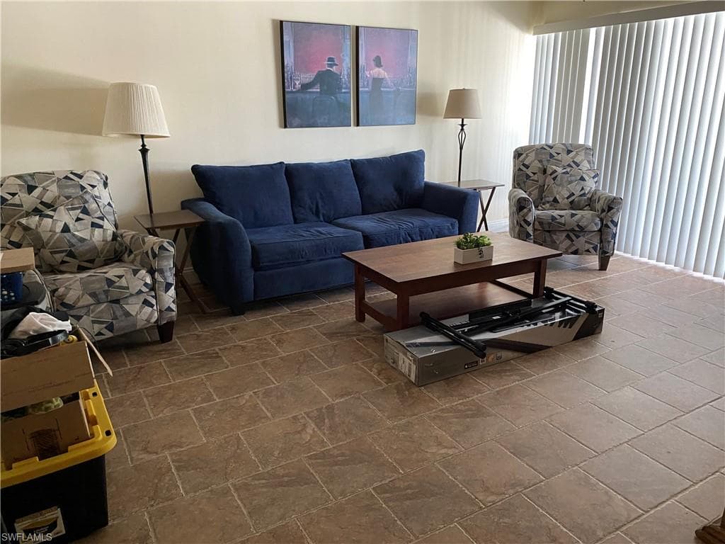 1521 SW 47th TER 103-5