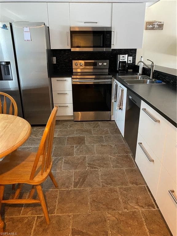 1521 SW 47th TER 103-4