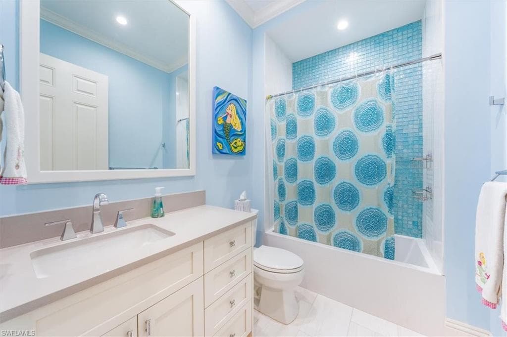 7128 Lemuria CIR 702-16