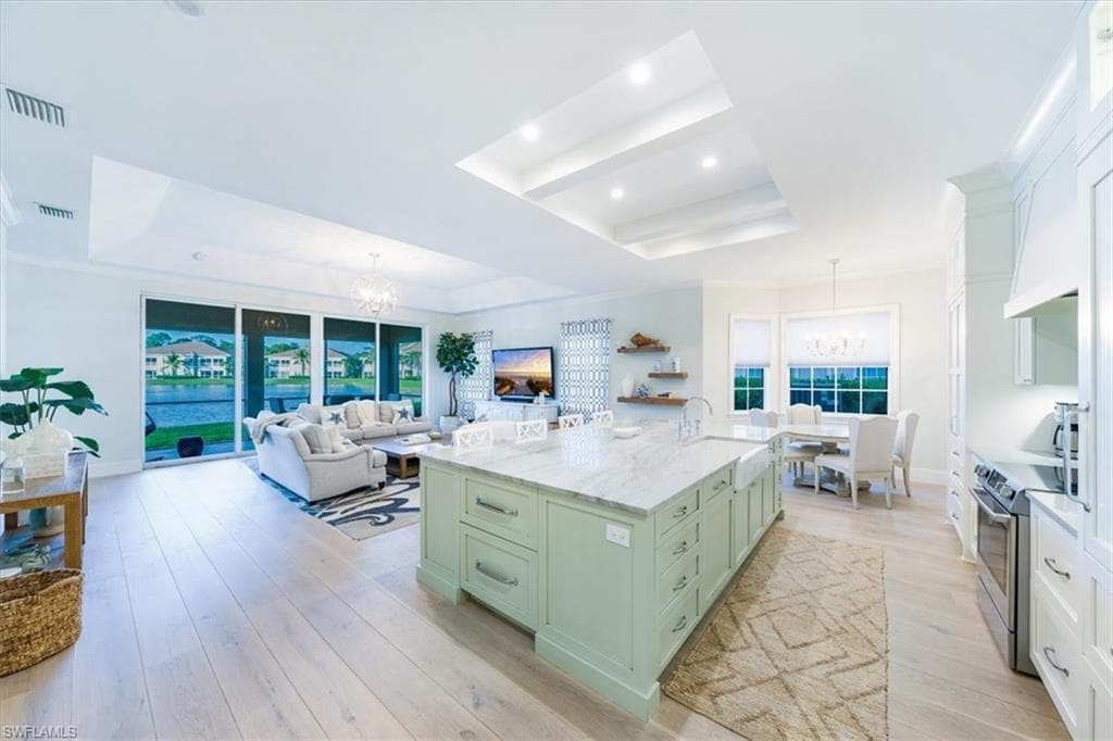 7128 Lemuria CIR 702-9