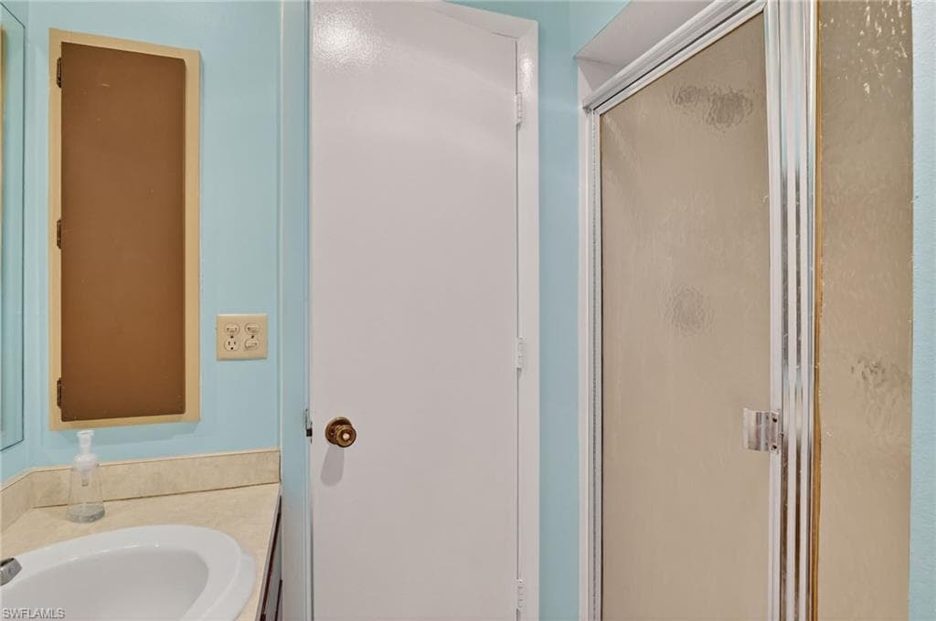 16031 Dublin CIR 204-19