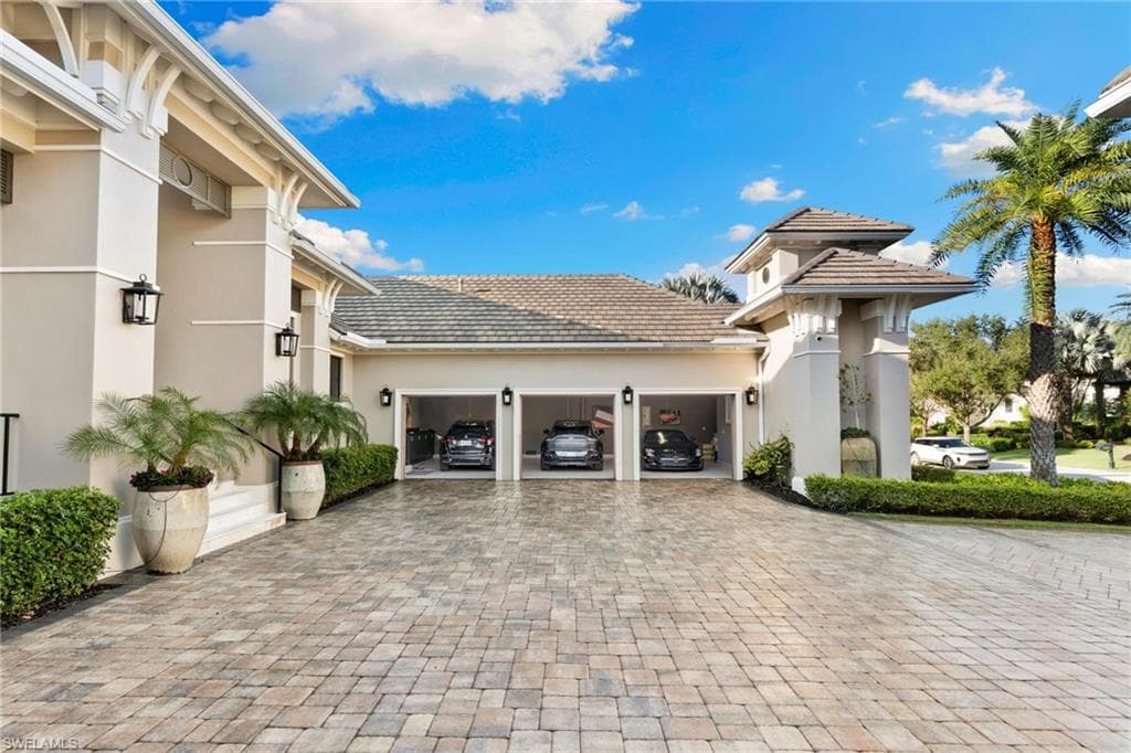 26180 Woodlyn DR-6