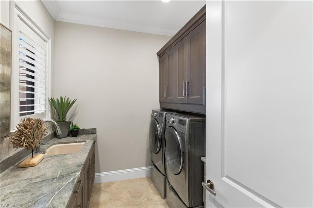 26180 Woodlyn DR-32