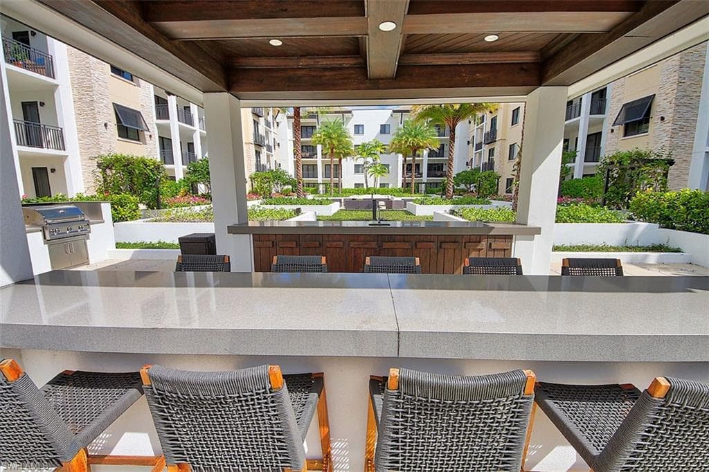 1035 3rd AVE S 411-27