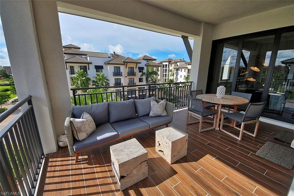 1035 3rd AVE S 411-21