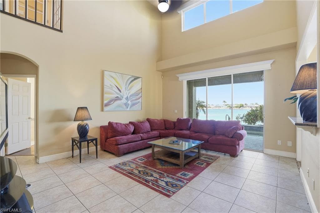 1624 Emerald Cove DR-9