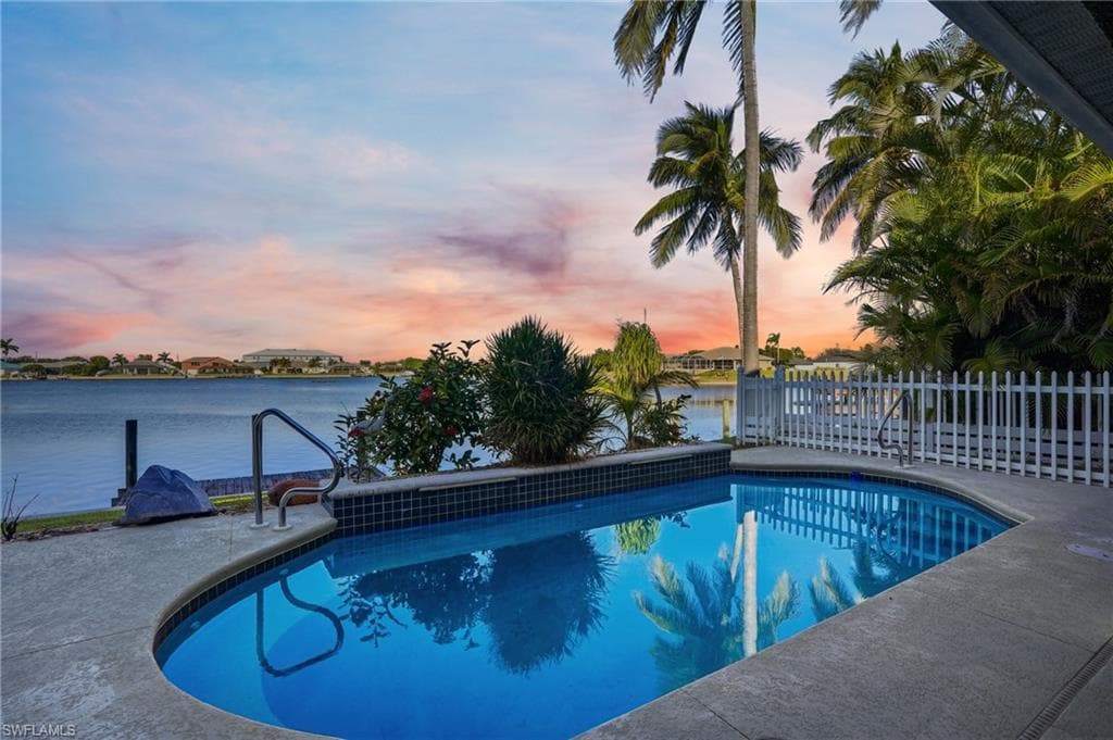 1624 Emerald Cove DR-33
