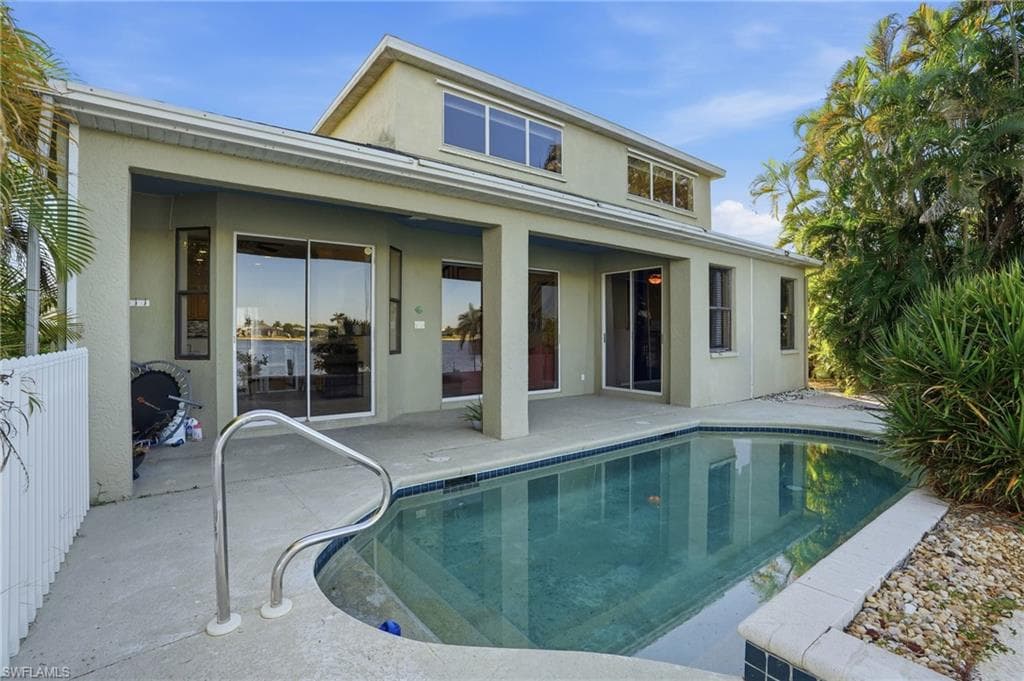 1624 Emerald Cove DR-37