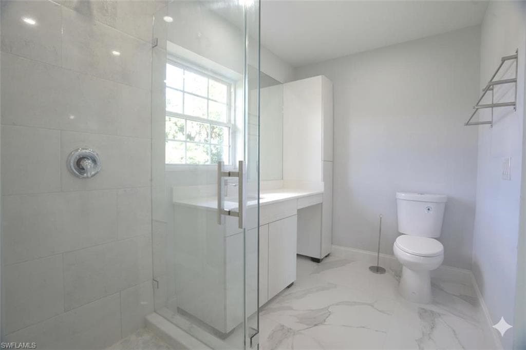 4970 Riverside DR-22