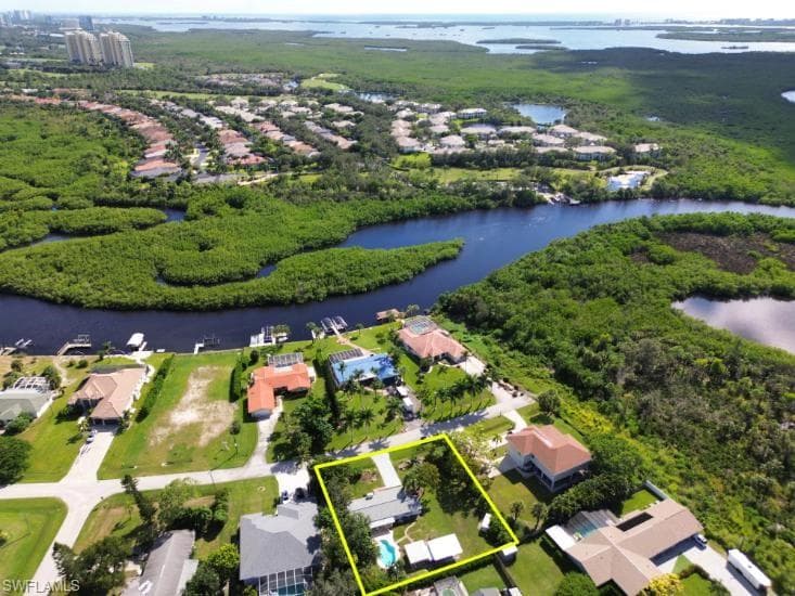 4970 Riverside DR-32