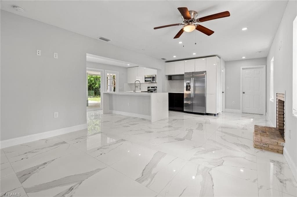 4970 Riverside DR-9