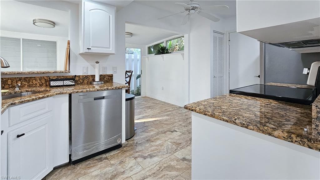 14805 Crooked Pond CT-32