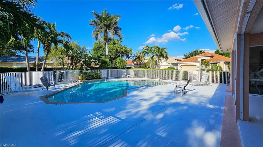 14805 Crooked Pond CT-9