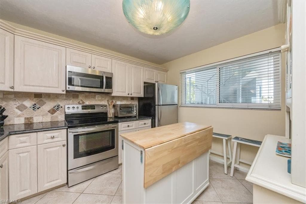 305 Goodlette-Frank RD S C304-12