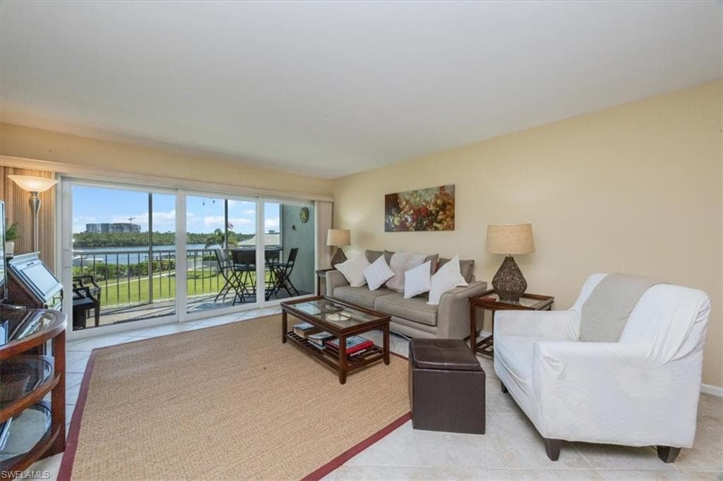 305 Goodlette-Frank RD S C304-3