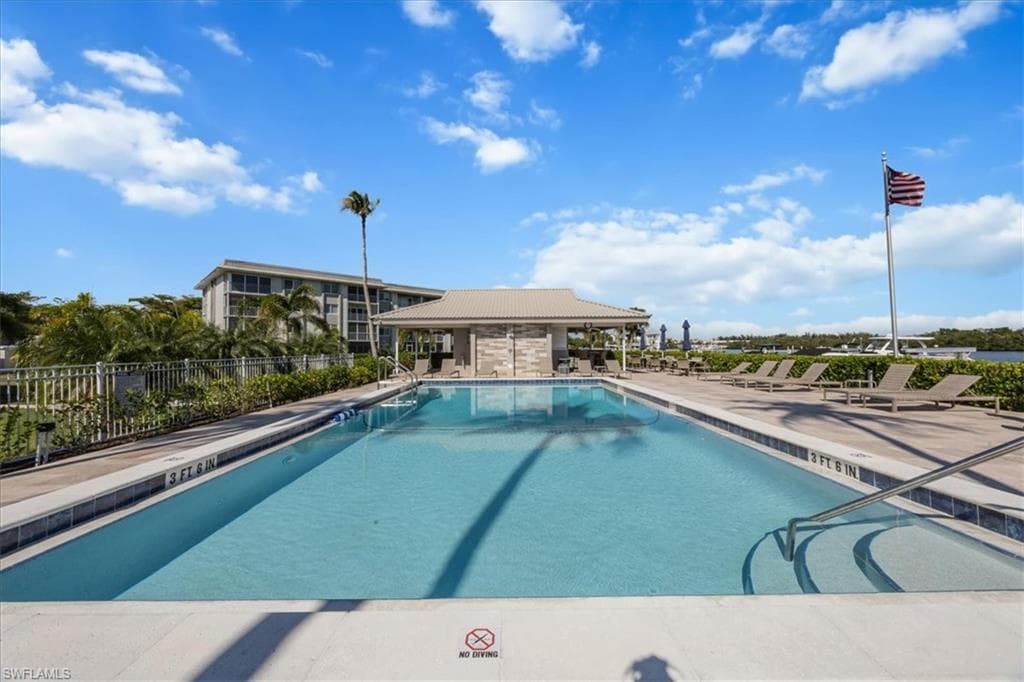 305 Goodlette-Frank RD S C304-30