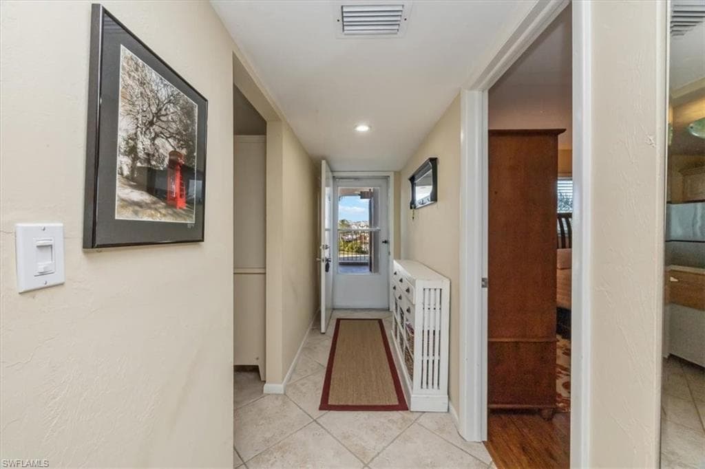 305 Goodlette-Frank RD S C304-4