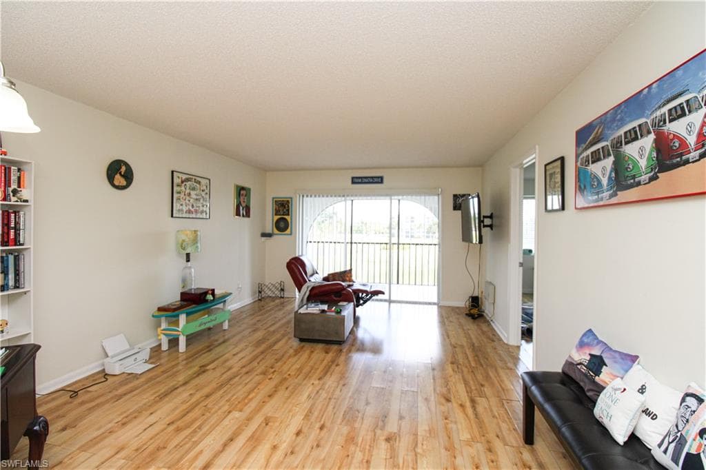 41 High Point CIR S 303-10