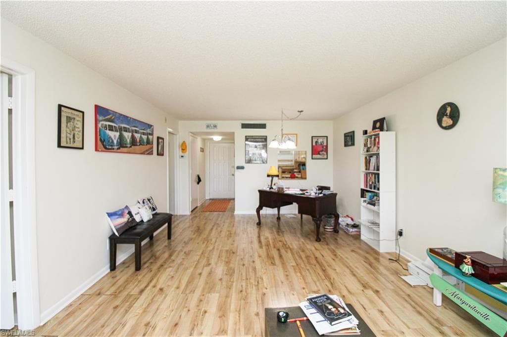 41 High Point CIR S 303-14