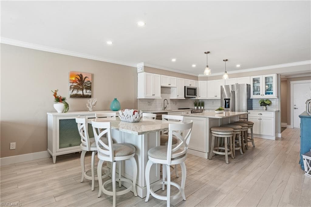 2532 Estero BLVD 102-17