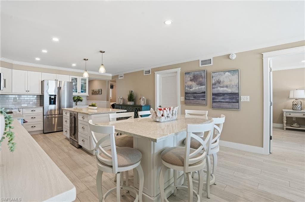 2532 Estero BLVD 102-26