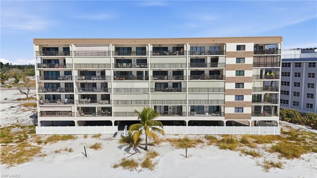 2532 Estero BLVD 102-38