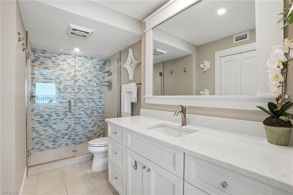 2532 Estero BLVD 102-14