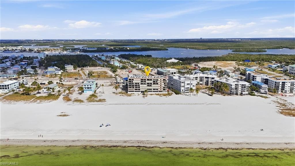 2532 Estero BLVD 102-44