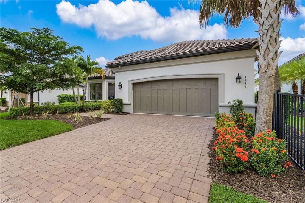 11591 Venetian Lagoon DR-34