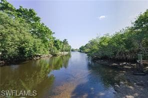 893 Manatee RD-23