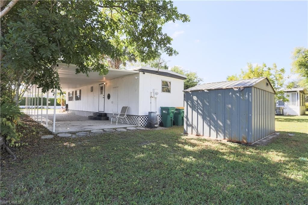 893 Manatee RD-17