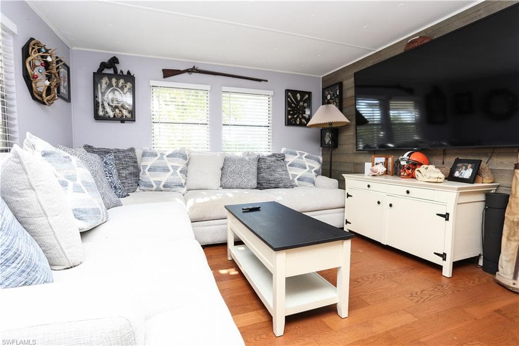 893 Manatee RD-12
